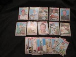 lot 2 image: 2. 25 1970 Topps Baseball Cards...