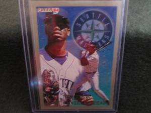 lot 18 image: 18. 1994 Fleer Ken Griffey Jr Team ...