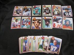 lot 42 image: 42. 50 1979 Topps Football Cards...
