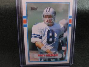 lot 78 image: 78. 1989 Topps Troy Aikman Rookie C...