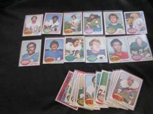 lot 96 image: 96. 1976 Topps Football Cards...