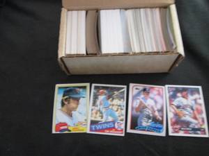 lot 132 image: 132. Box of Minnesota Twins Cards...