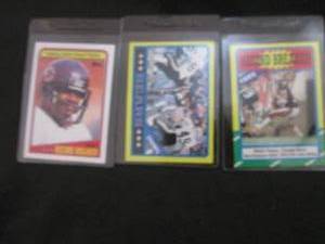 lot 146 image: 146. 1986 & 1988 Topps Walter Payto...