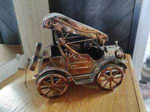 Metal Antique Style Car Music Box