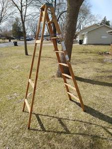 Wood 7 Ft Ladder