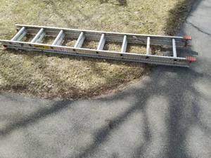 Metal 16 FT Extension Ladder