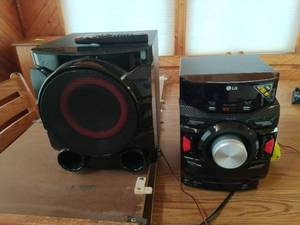 LG RMS 700W Mini HIFI System Speaker