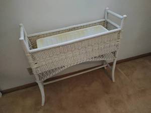 lot 107 image: Wicker Planter Box