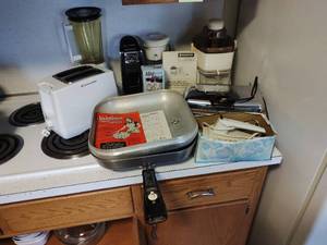 lot 206 image: Collection of Kitchen Small Appliances