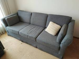 lot 24 image: Vintage Sleeper Sofa