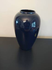 lot 58 image: Two Royal Haeger Vases