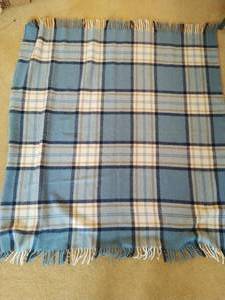 lot 89 image: Vintage Plaid Throw Blanket