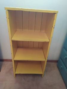 lot 120 image: 2 Vintage Bookshelves and Headboard