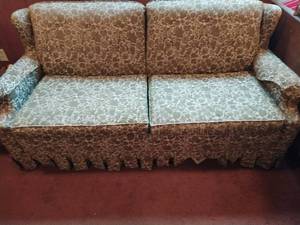 lot 175 image: Sofa