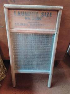 lot 180 image: Vintage Washboard