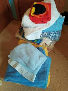 lot 235 image: Collection of Vintage Blankets