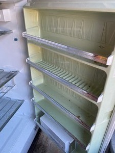 lot 600 image: Deep Freeze Freezer
