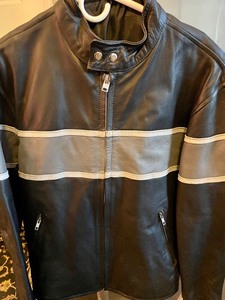 lot 71 image: New Leather Jacket by Hot Leathers