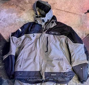 lot 102 image: Coors Light Arctic Series Ice Fishing Suit with Matching Duffle Bag