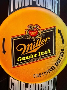 lot 101 image: Miller Genuine Draft Light Up Sign