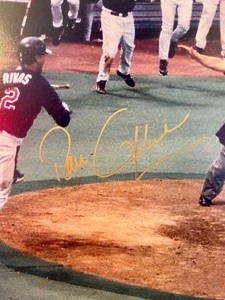 lot 96 image: Minnesota Twins Autographed Photo