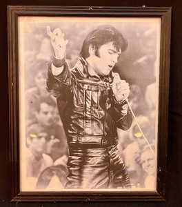 lot 121 image: Elvis