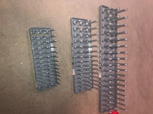 lot 2 image: Unbranded 3-Row Socket Holders in Red and Grey (6-Pack)