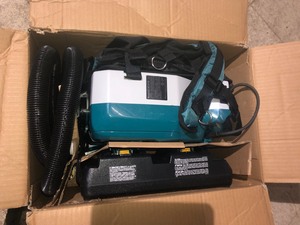lot 32 image: Makita18-Volt X2 LXT Lithium-Ion Brushless Cordless 12 Gal. HEPA Filter BackpackCompact Vacuum Cleaner, AWS Capable