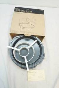pampered chef cake pan