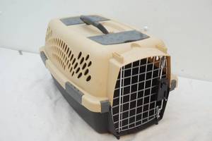 pet carrier