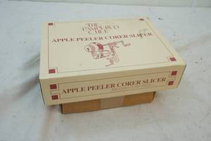 Pampered Chef apple peeler