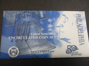 25. 1999 Philadelphia Mint Uncirculated Coin Set (Includes 5 Set State Quarters) in Original Government Packaging