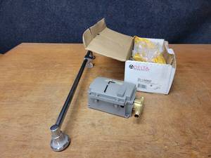 lot 255 image: Delta Electronic Lavatory Faucet Part No. 591-LGHGMHDF and Shower Bar