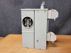 lot 270 image: Murray Combo Panel and Meter Socket - 1ph 100A w Breakers Part No. JA112CYU - 27 x 20 x 5 Overall