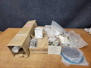 lot 289 image: Large Lot of Assorted Plumbing Parts