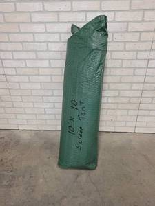 lot 332 image: 10 x 10 Screen Tent w Poles - NO SHIPPING