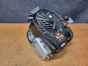 lot 337 image: Unused TORO 5.5HP Vertical Shaft Gas Engine - 78 Shaft - NO SHIPPING