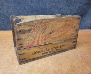 lot 368 image: Vintage John Hauenstein Co. Beer Crate - New Ulm, MN - Measures 17 x 10-14 x 9-34