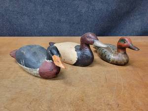 lot 372 image: (3) Wood Duck Carvings - Largest is about 15 long