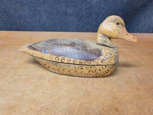lot 377 image: Vintage Wood Duck Decoy - About 15 Long