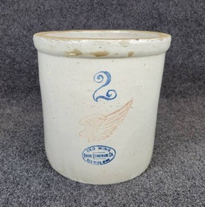 lot 381 image: Redwing Crock - 2 Gallon - I dont see any cracks - NO SHIPPING