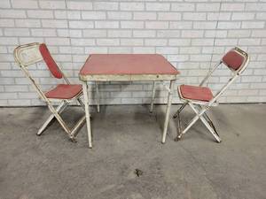 lot 426 image: Vintage Metal Childrens Folding Table and Chairs - Table is about 23 x 23 x 21 - Needs Some TLC - NO SHIPPING
