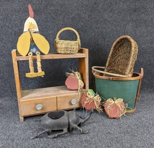 lot 467 image: Lot of Home Dcor - Includes Beautiful Beetle Planter