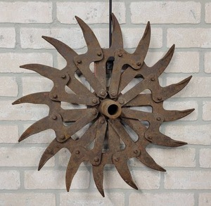 lot 451 image: Antique Steel Rotary Hoe Wall Hanger - About 19 Diameter