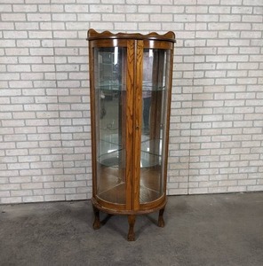 lot 205 image: Vintage Solid Wood Curio Corner Cabinet - Curved Glass Front w (2) Shelves - NO SHIPPING