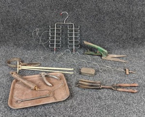 lot 492 image: Lot of Vintage Tools & DooDads