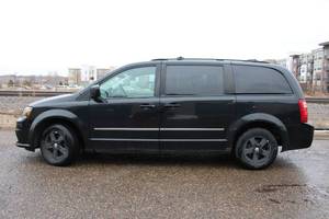 2010 Dodge Grand Caravan SXT - 93,342 MILES