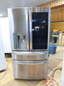 LG Smart Wi-Fi Enabled InstaView Door-in-Door Refrigerator Freezer