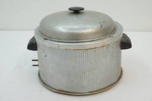 vintage crockpot