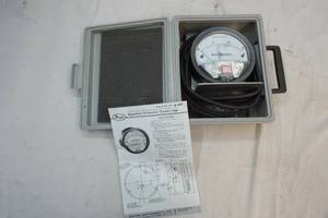 magnehelic differential pressure gauge